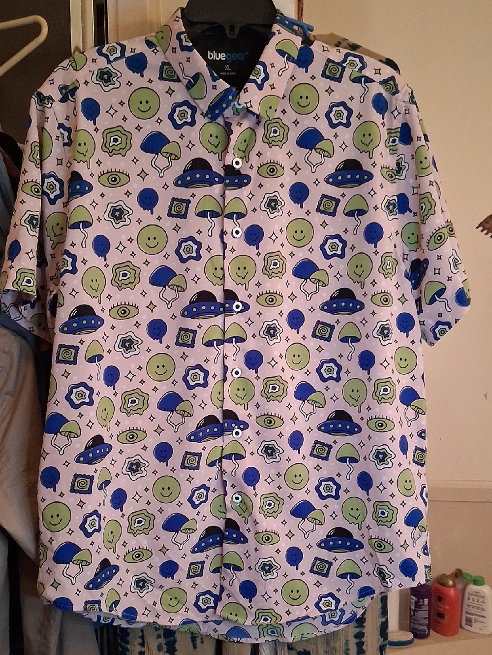 Blue Gear Short-Sleeve Button-Down‎ Shirt in Light Pink with Green & Blue ,XL